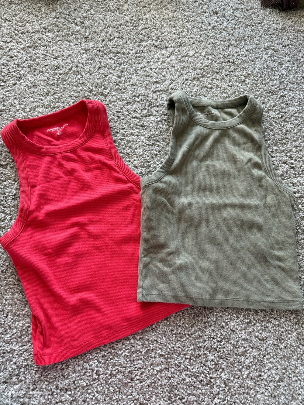 Abercrombie & Fitch Red and Olive Green Ribbed Crop Tank Tops Size Small